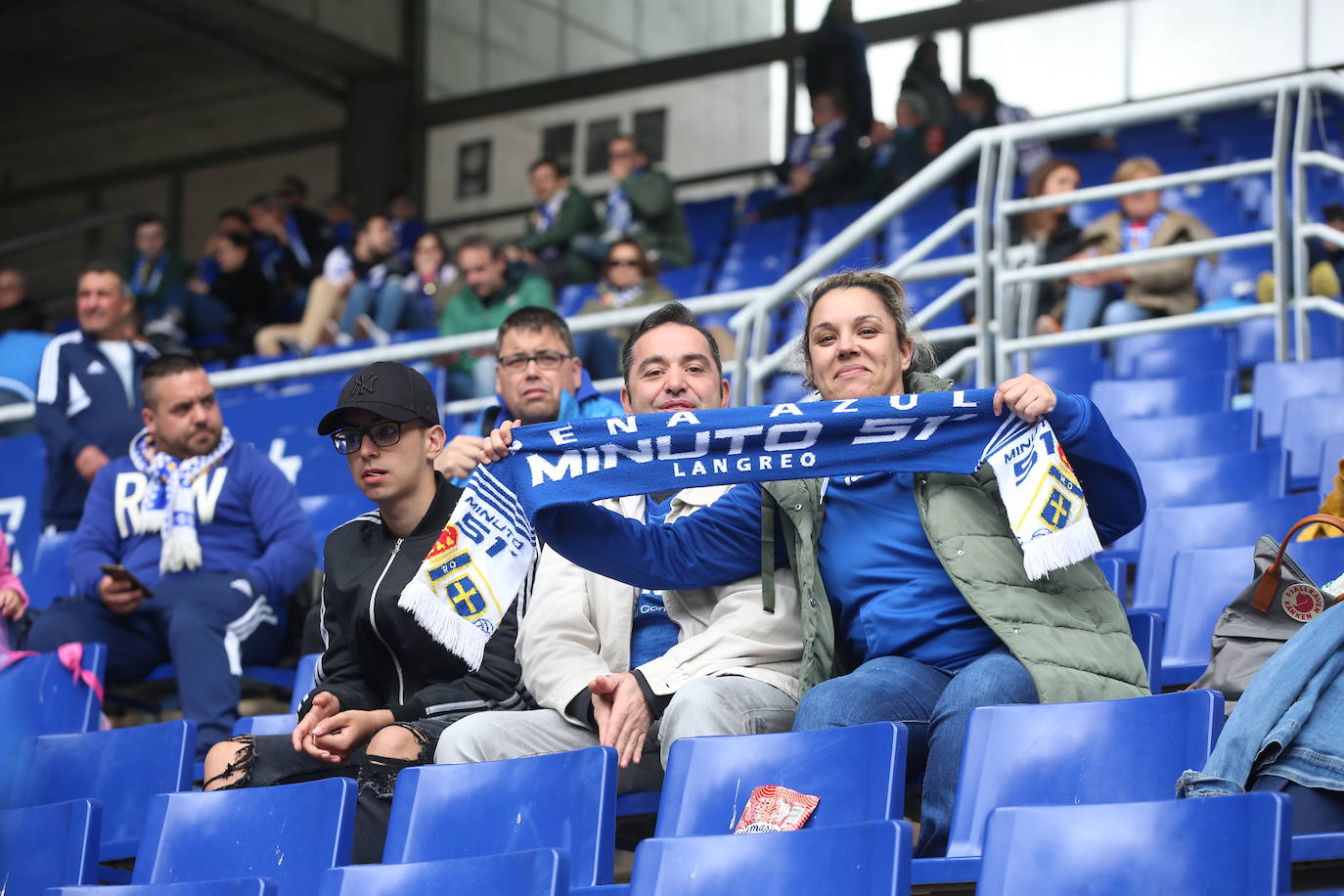 ¿Estuviste en el Tartiere? ¡Búscate en las fotos del último partido del Oviedo en casa!