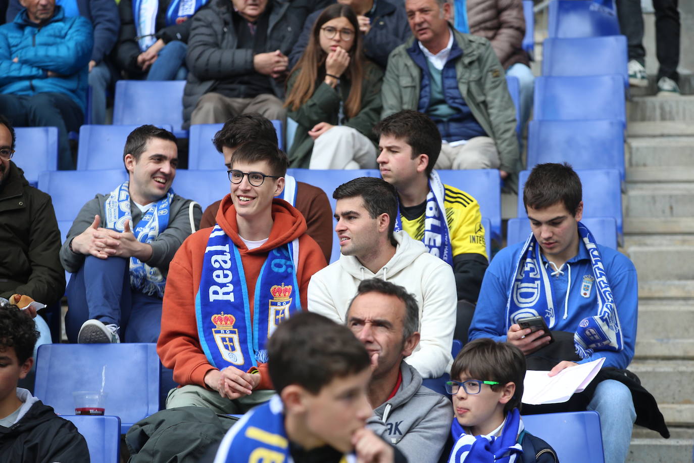 ¿Estuviste en el Tartiere? ¡Búscate en las fotos del último partido del Oviedo en casa!