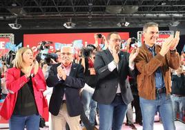 Gimena Llamedo, Floro, Adrián Barbón y Pedro Sánchez, en el recinto ferial de Gijón.