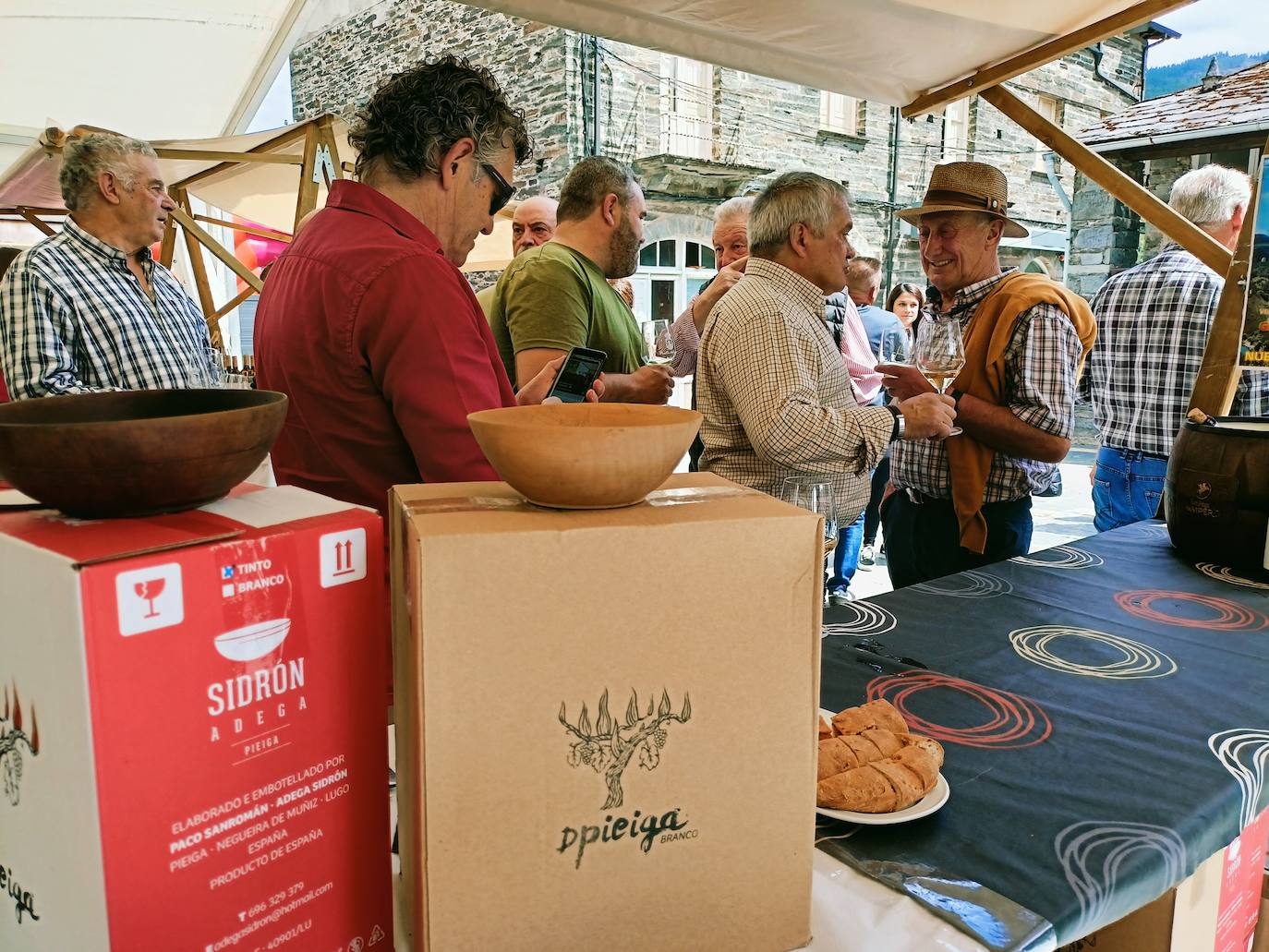 El blanco verdín, protagonista en la Fiesta del Vino de Ibias