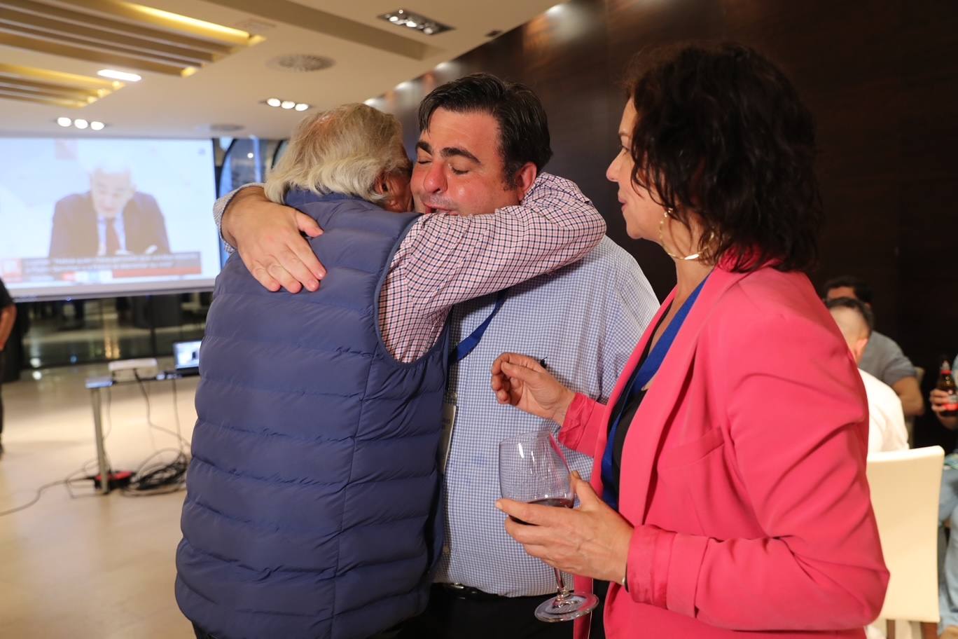 Así celebra Foro el resultado de las elecciones en Gijón