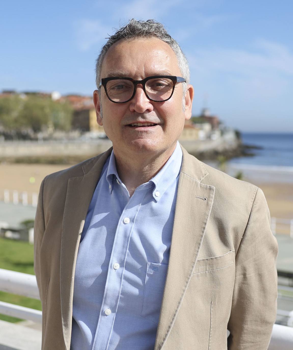 Es el actual jefe de la sección de Brigadas del Ayuntamiento. Para Moriyón, es «uno de los funcionarios mejor valorados del organigrama municipal». Ya que desde 2009 Villoria lleva ligado al Servicio de Obras Públicas. Es el hombre fuerte del partido para afrontar los retos referidos a la parcela de las obras públicas. Su gran experiencia en el departamento le avala para asumir el reto.