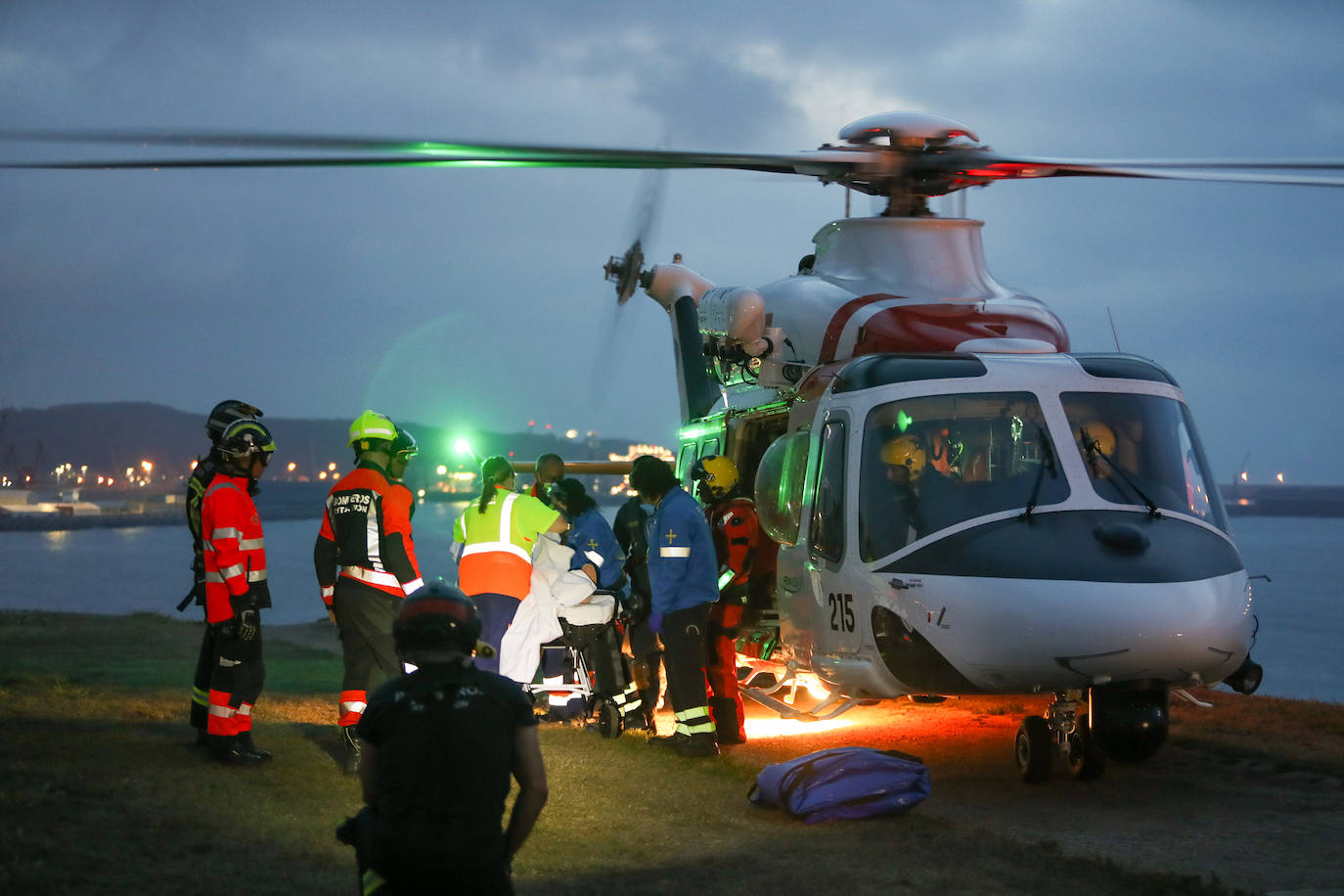 Intenso operativo para rescatar a una joven en el Cerro