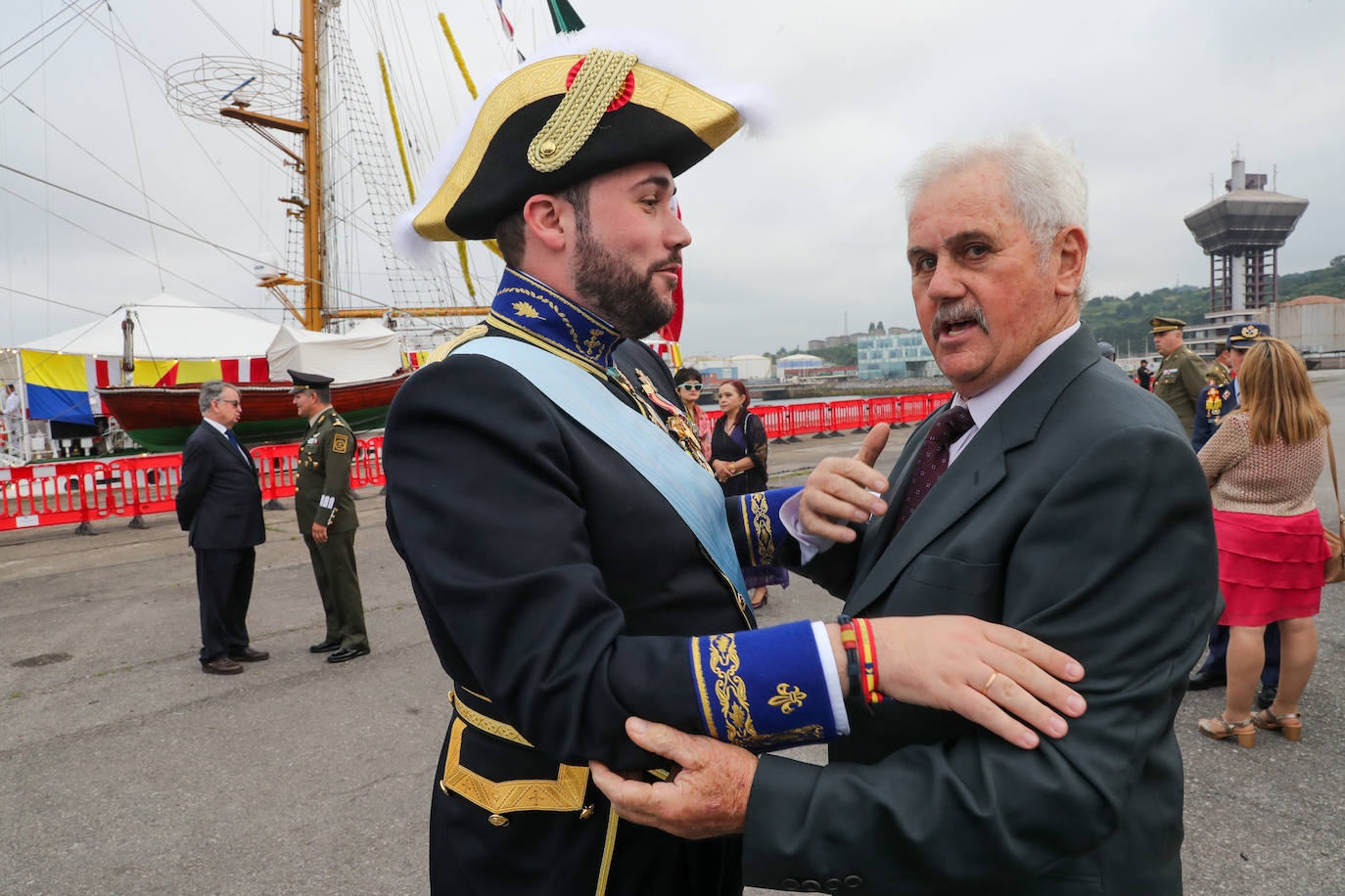 Visita al &#039;Cuauhtémoc&#039; en Gijón