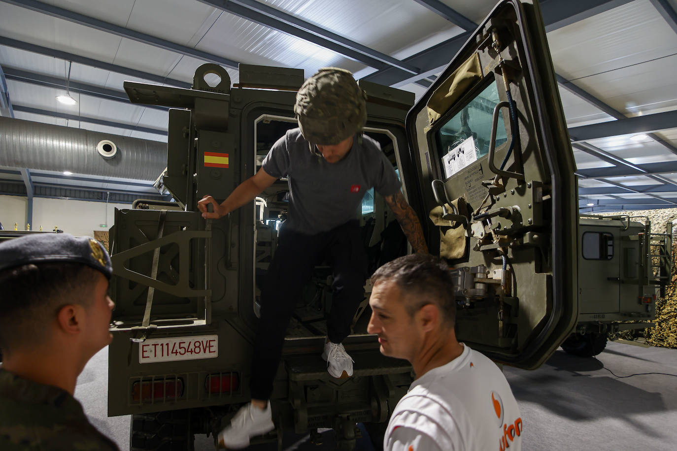 Las Fuerzas Armadas se despliegan en el recinto ferial de Gijón