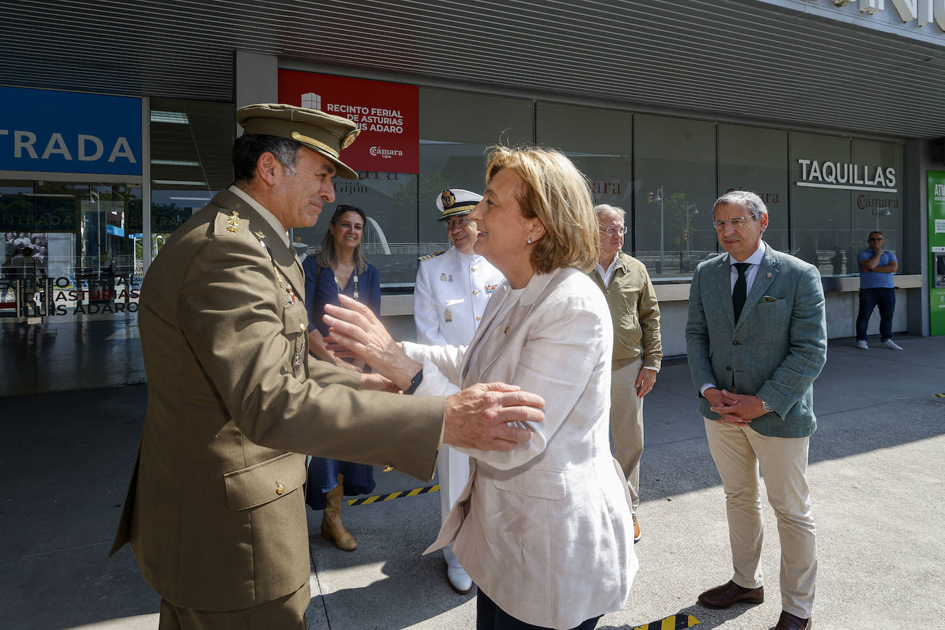 Las Fuerzas Armadas se despliegan en el recinto ferial de Gijón