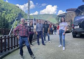 Los propietarios de las cinco vacas tiroteadas en Parana y otros afectados.