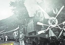 Tren fluvial en su primer viaje, en 1945.