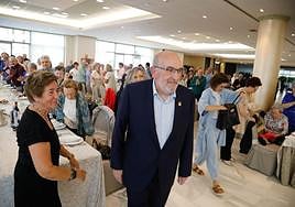 Jaime Menéndez Corrales ayer, en la comida-homenaje que le brindaron sus amigos y compañeros.