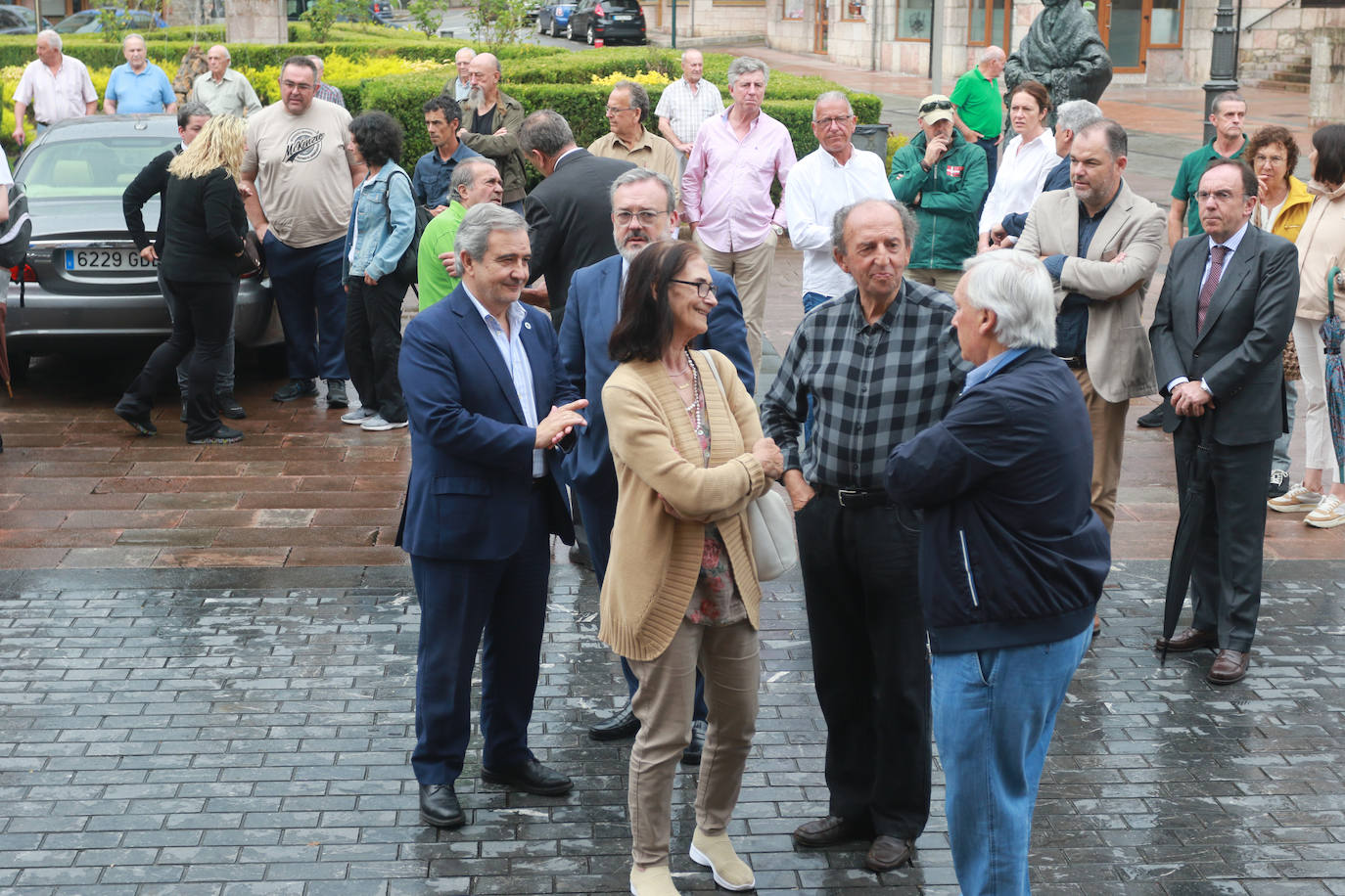Emotivo adiós al hostelero Vicente Cosío