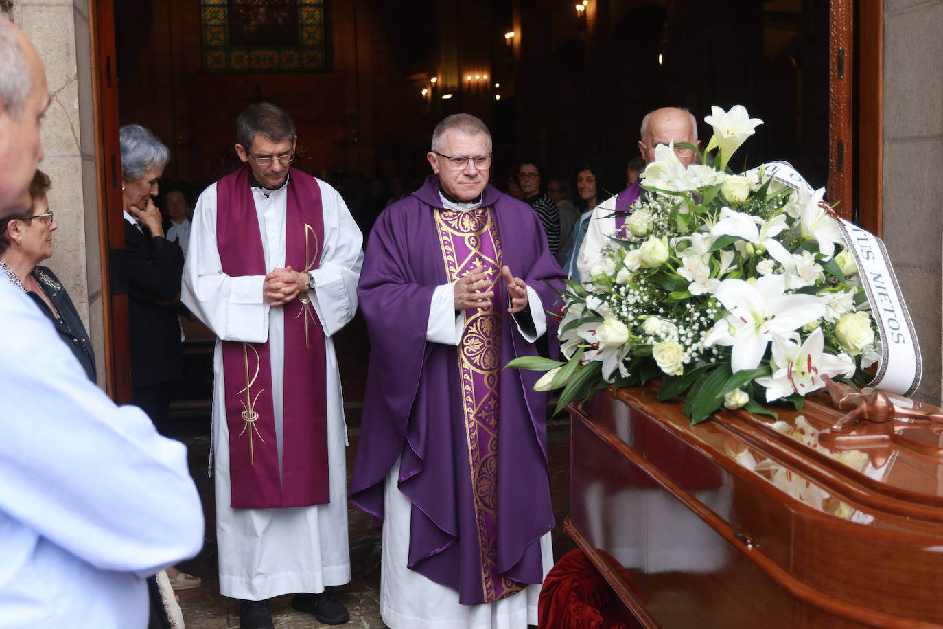 Emotivo adiós al hostelero Vicente Cosío