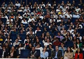 Nuevos alumnos del Curso MIR Asturias, en el acto de bienvenida celebrado ayer en el Palacio de Exposiciones y Congresos de Oviedo.