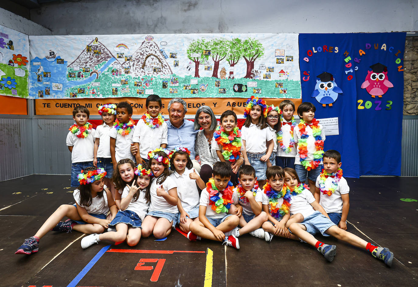 Una graduación infantil a ritmo de Pipo Prendes