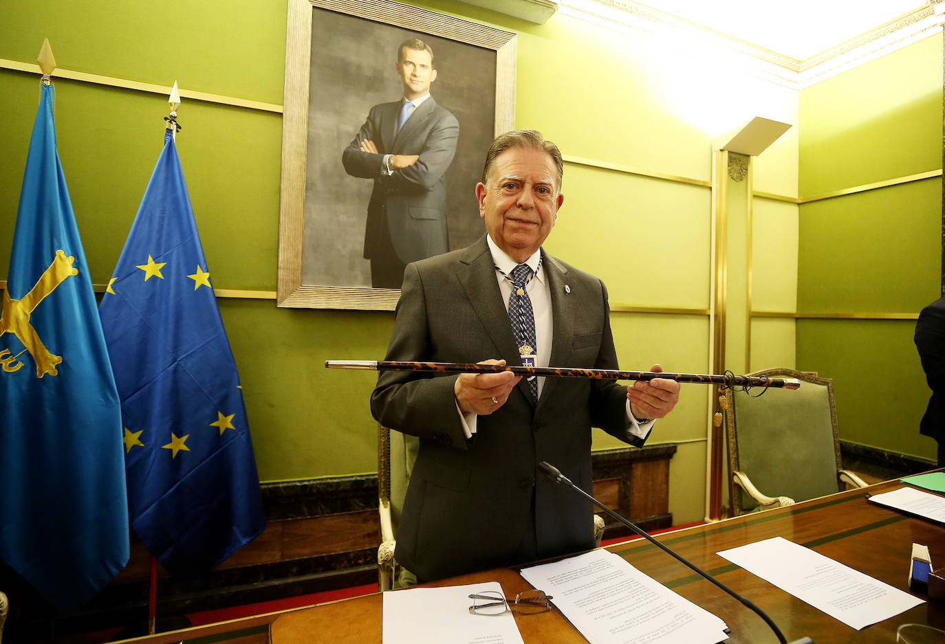 El Pleno de investidura de Oviedo, en imágenes