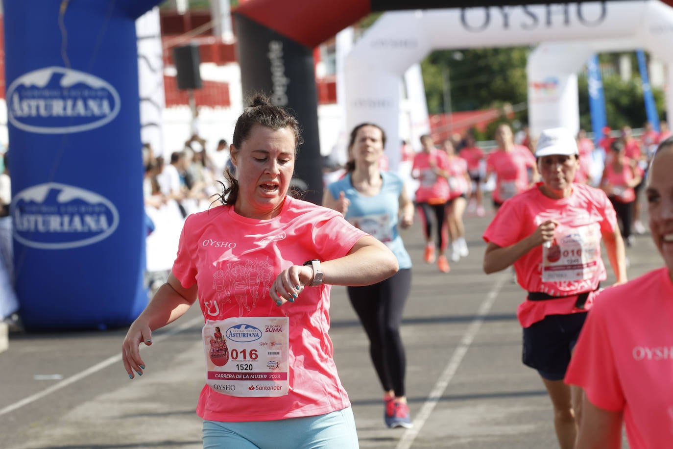 ¿Estuviste en la Carrera de la Mujer de Gijón? ¡Búscate entre las imágenes!