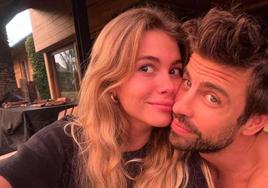 Clara Chía y Gerard Piqué expresan su amor en una fotografía.