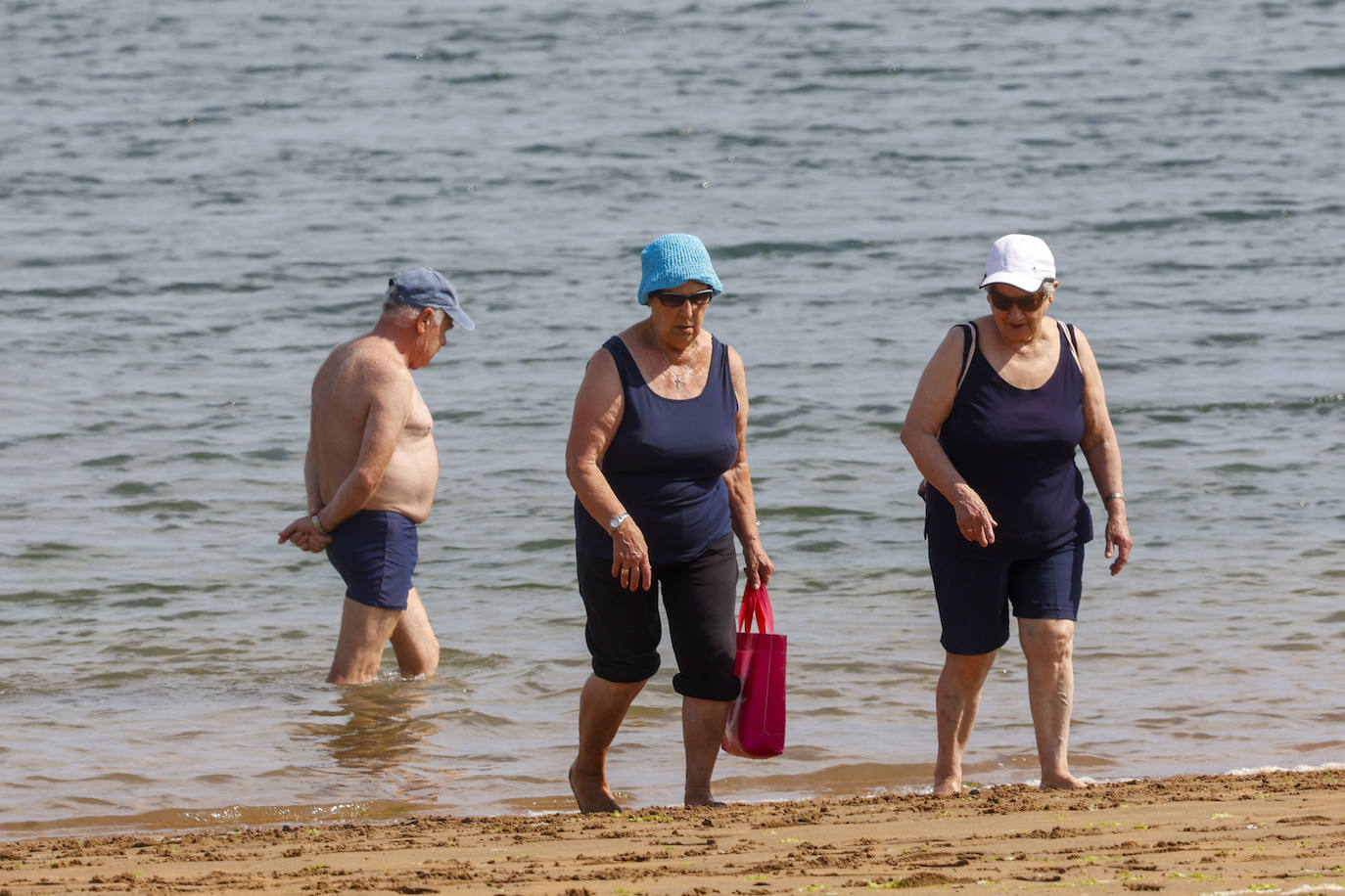 Gijón se refresca en la playa