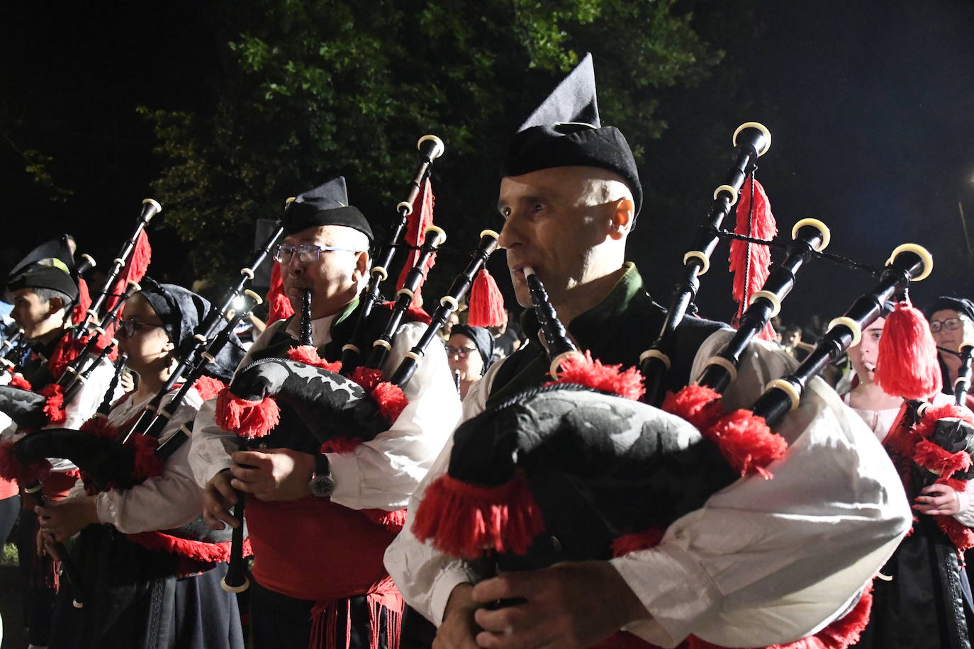 Así ha sido la celebración de San Juan en Avilés y Trasona