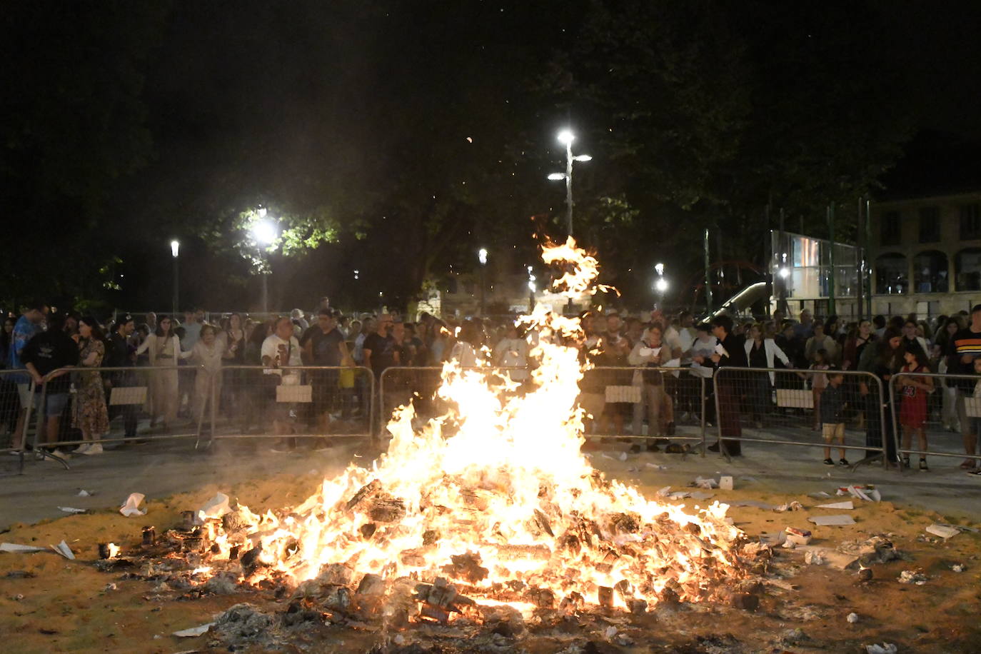 Así ha sido la celebración de San Juan en Avilés y Trasona