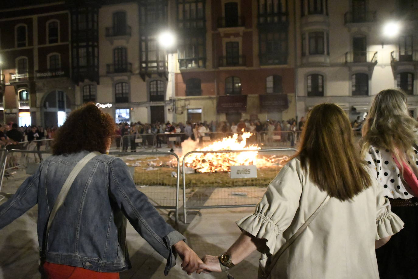 Así ha sido la celebración de San Juan en Avilés y Trasona