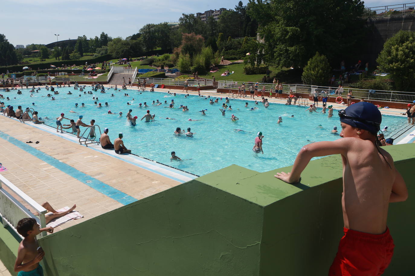 Asturias, a remojo para aliviar el calor