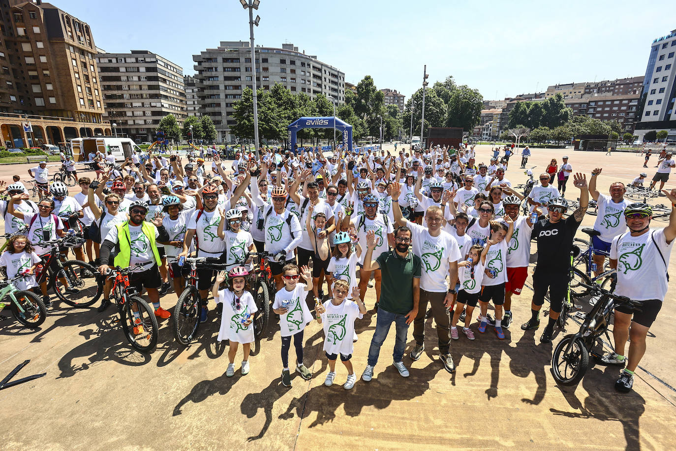 Avilés llena sus calles de bicicletas