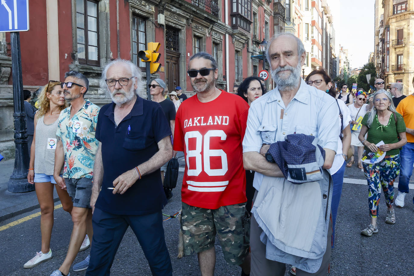 Así ha sido la multitudinaria manifestación del Orgullín en Gijón