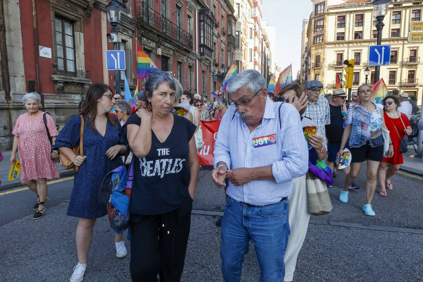 Así ha sido la multitudinaria manifestación del Orgullín en Gijón