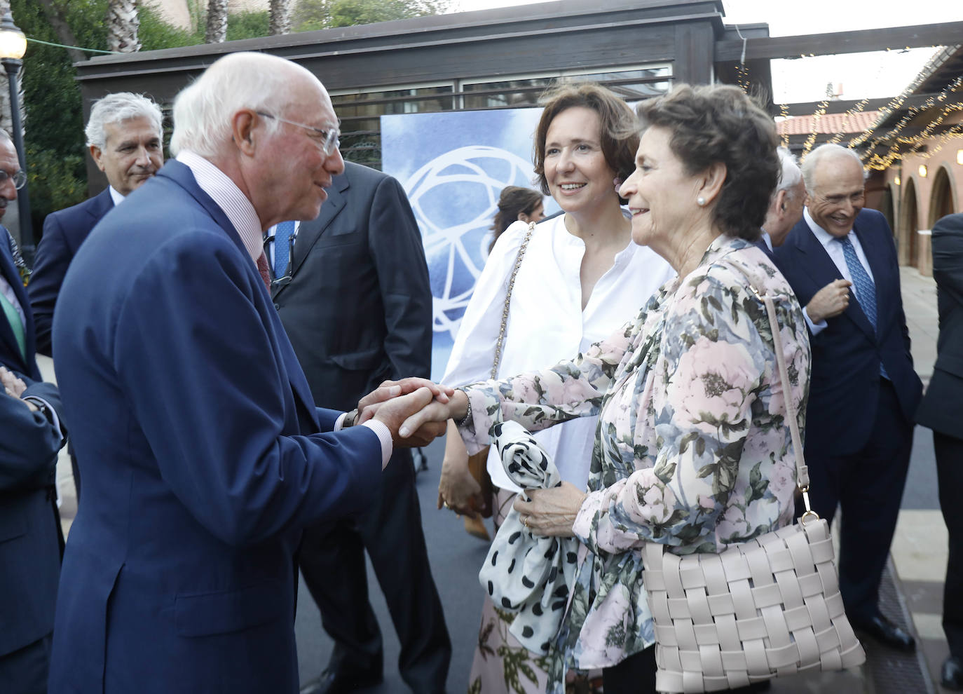 Premio al emprendimiento y el compromiso con la sociedad