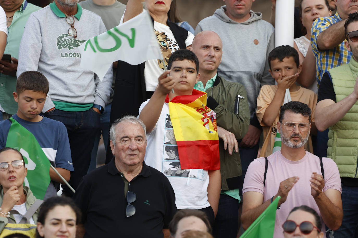 Así ha sido el acto de Santiago Abascal en Gijón