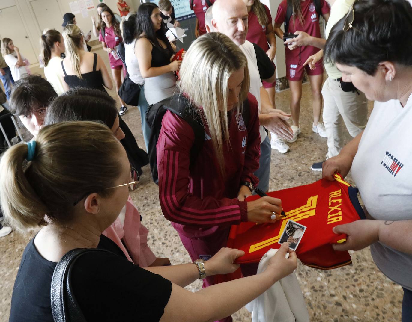 Asturias recibe a la selección femenina de fútbol