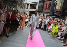 Pasarela de moda en el centro de Gijón