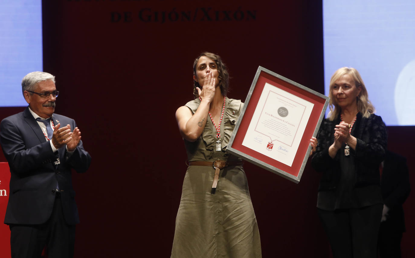 Honores y distinciones en Gijón: la entrega de las Medallas de la ciudad, en imágenes