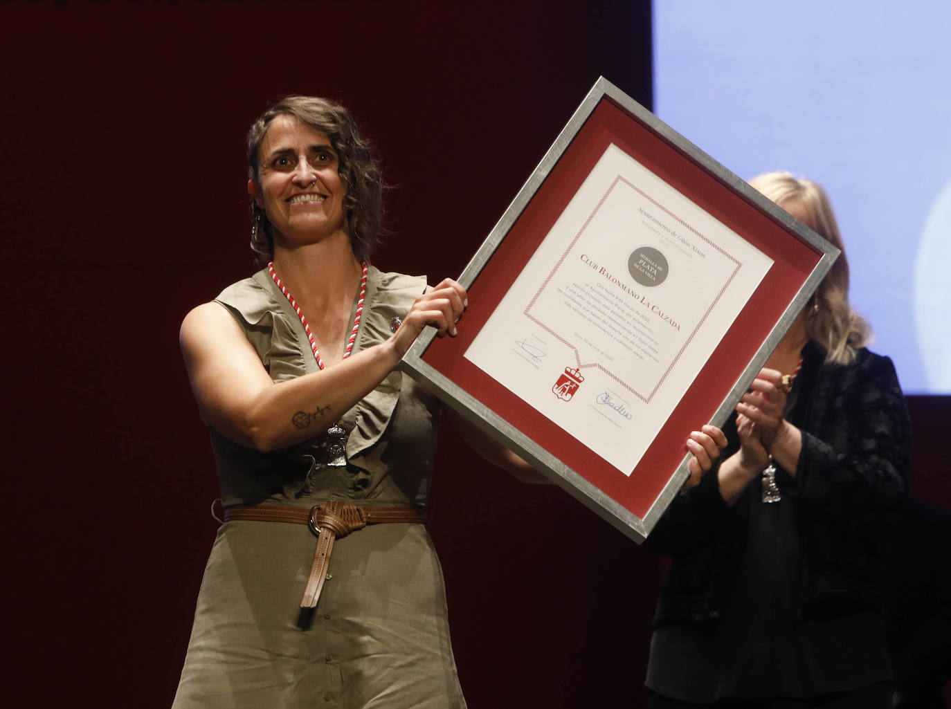 Honores y distinciones en Gijón: la entrega de las Medallas de la ciudad, en imágenes