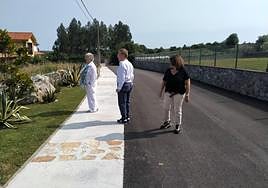 María del Mar García Poo, Tomás Antuña y Aurora Aguilar.