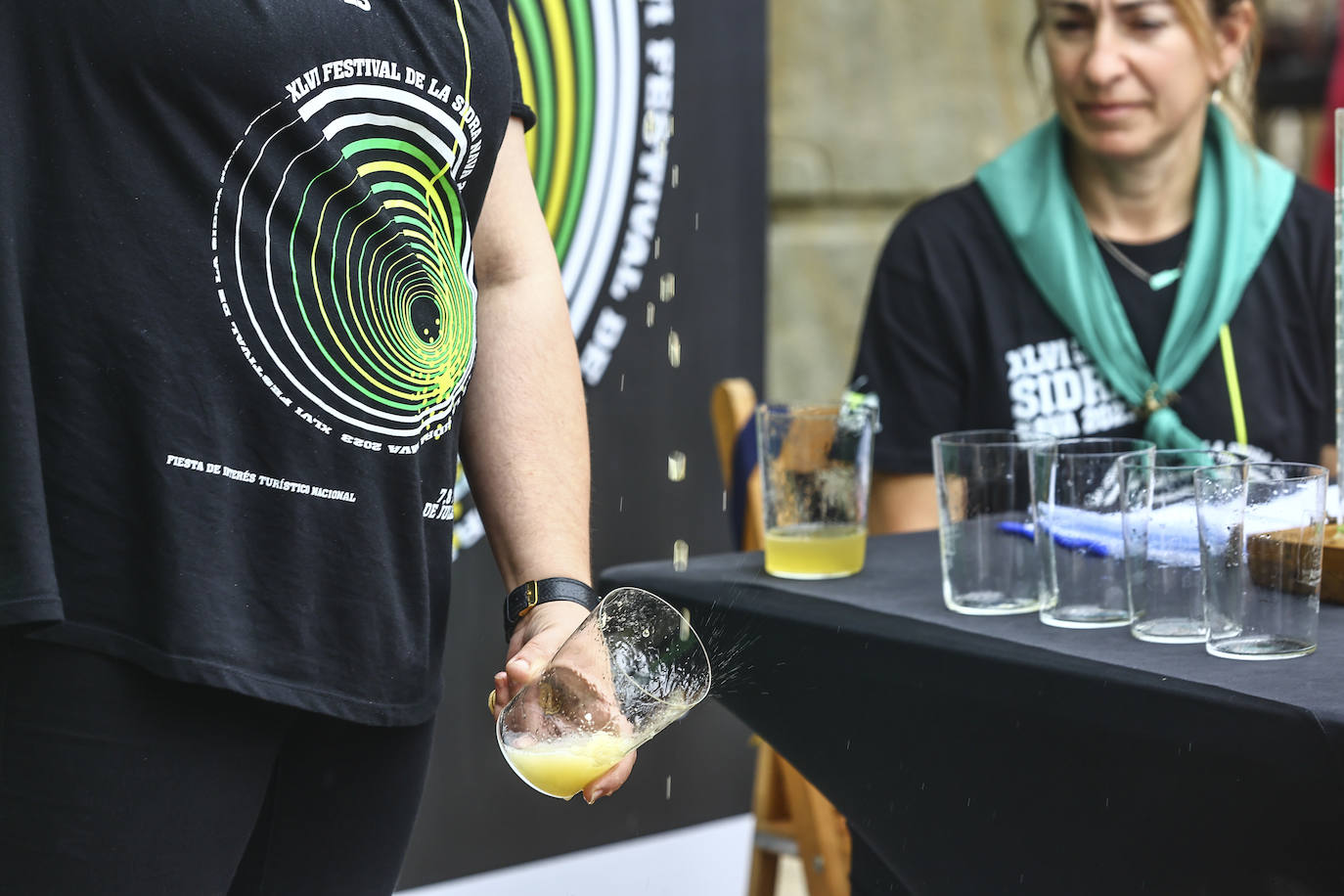 Wilkin Aquiles, rey de los escanciadores en Nava