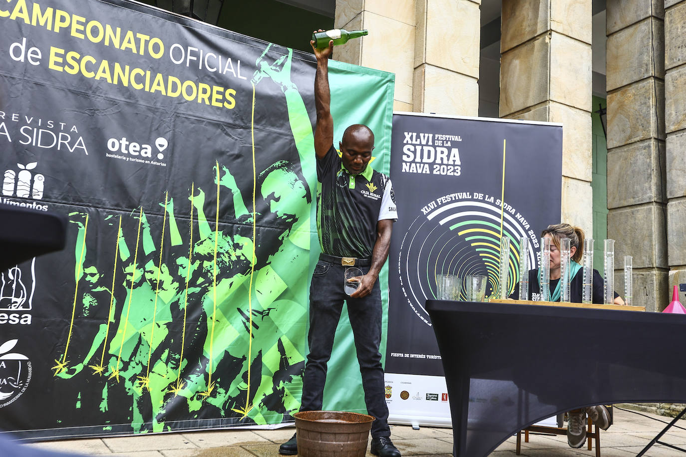 Wilkin Aquiles, rey de los escanciadores en Nava