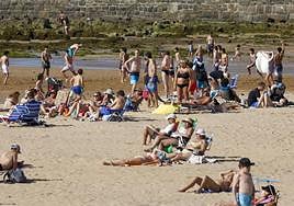 Este viernes, los termómetros alcanzaron los 30 grados en Gijón y en otras zonas de la región superaban esta cifra.