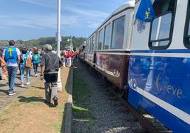 Tren fluvial del Descenso Internacional del Sella, el pasado año.