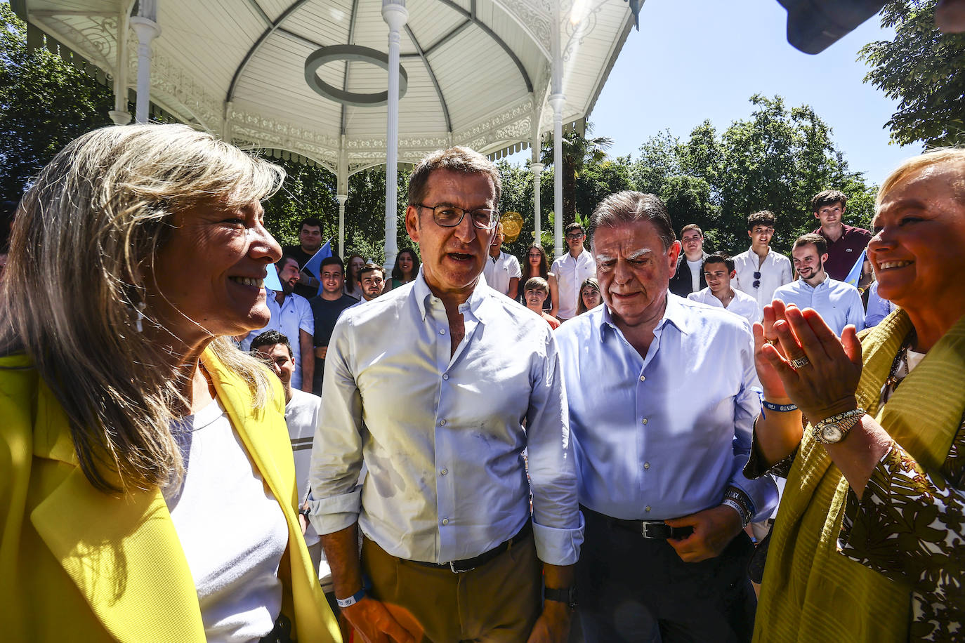 Así fue el acto de campaña de Feijóo en Oviedo