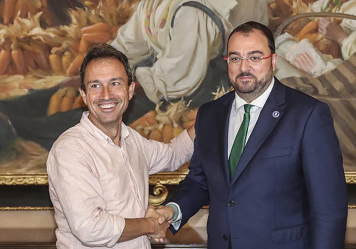 PSOE e IU salvan los primeros escollos de la negociación para formar ...