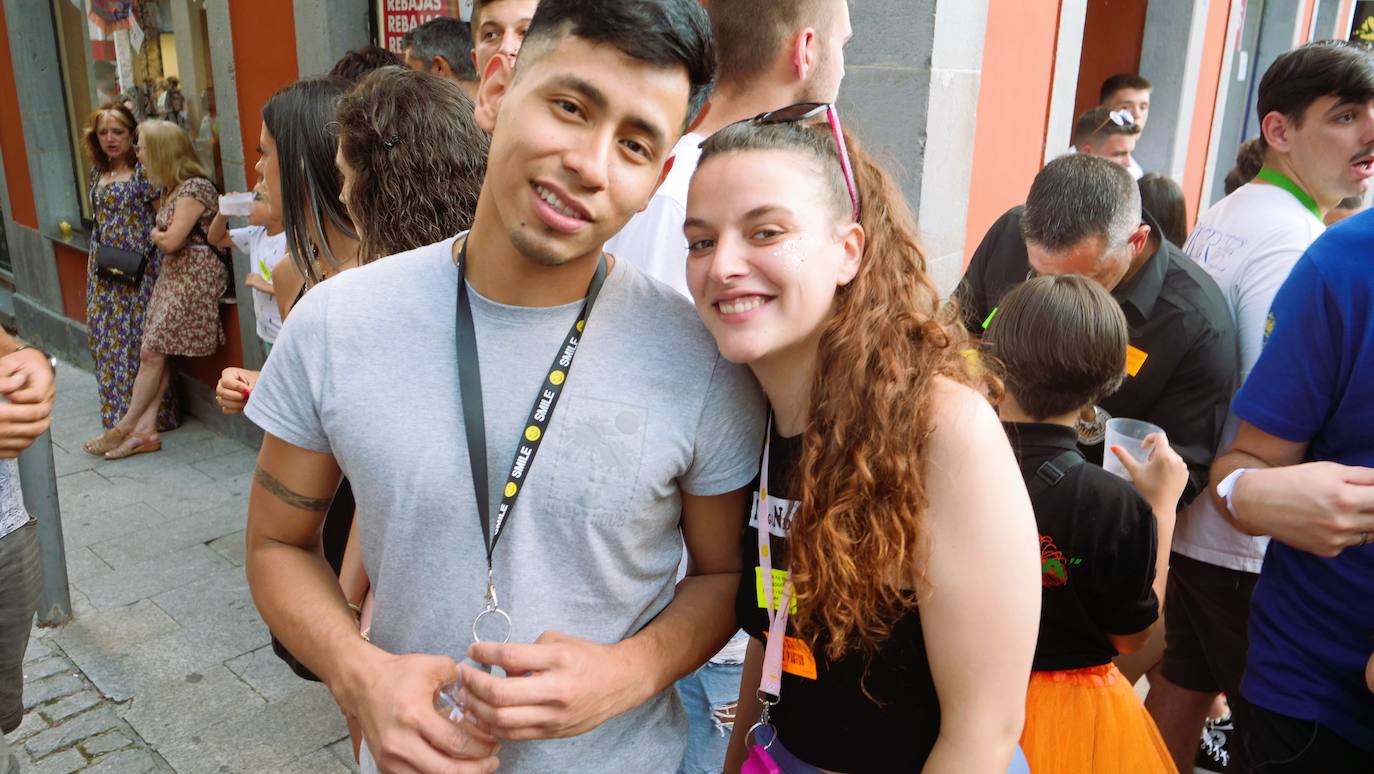 Desfile por las fiestas del Carmen y la Magdalena, al ritmo de charanga