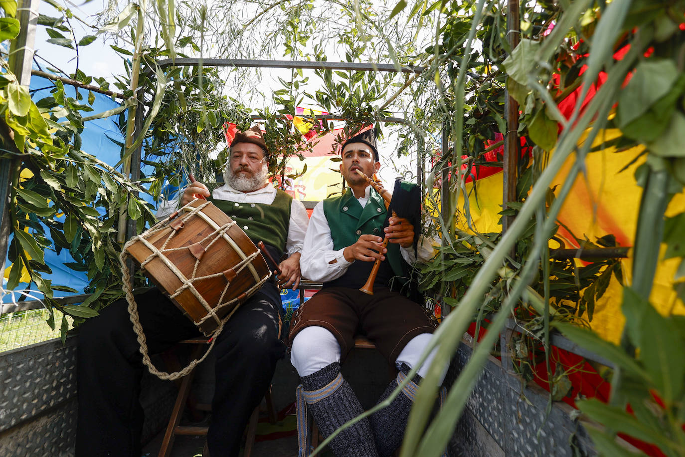 Somió se engalana para celebrar el Carmen