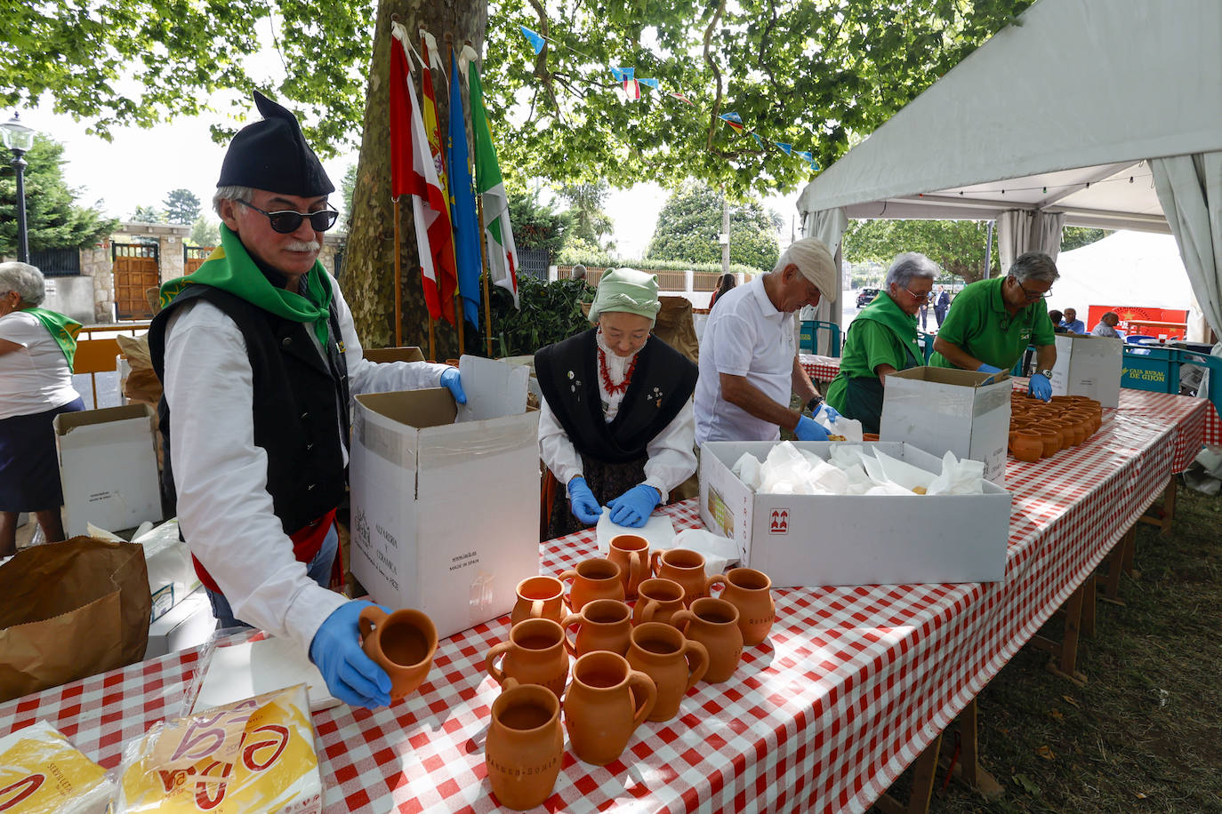 Somió se engalana para celebrar el Carmen