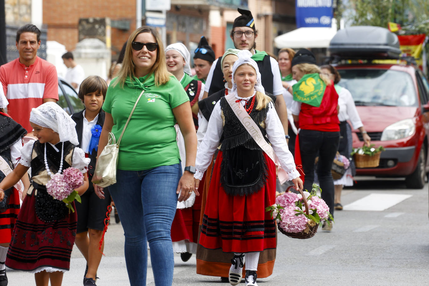 Somió se engalana para celebrar el Carmen