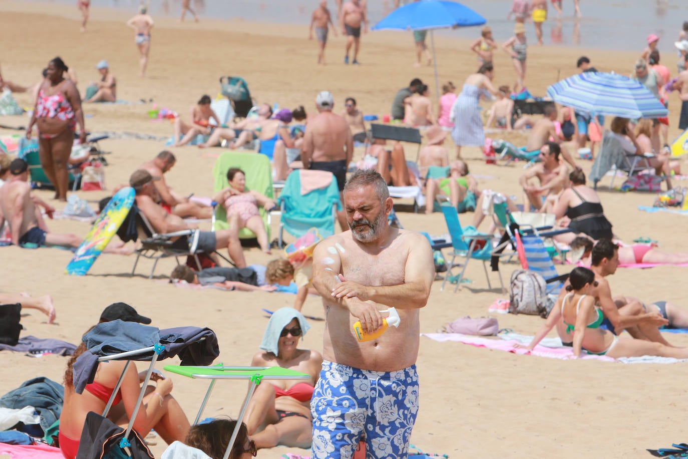 Gijón exprime los días de playa