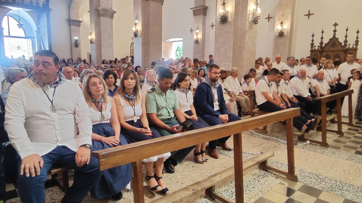 Tapia arropa a su Virgen del Carmen