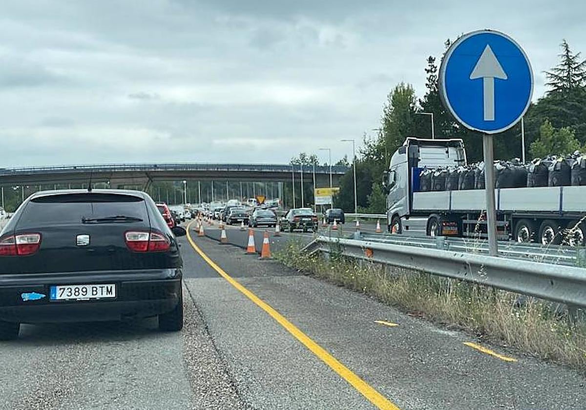 Atascos en la carretera 'Y'.
