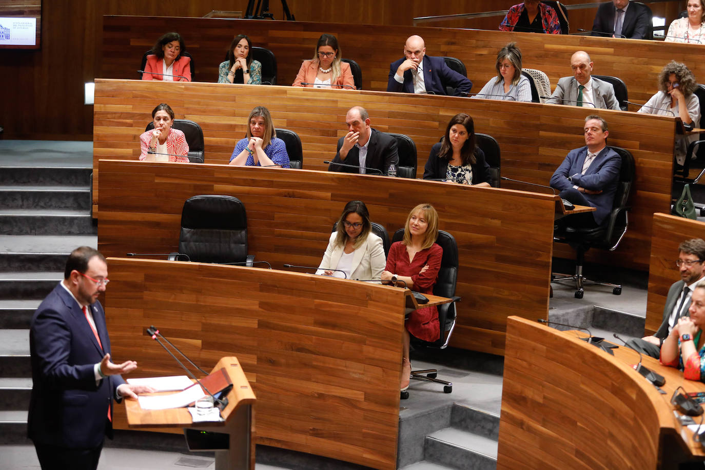 Barbón concreta su programa de gobierno