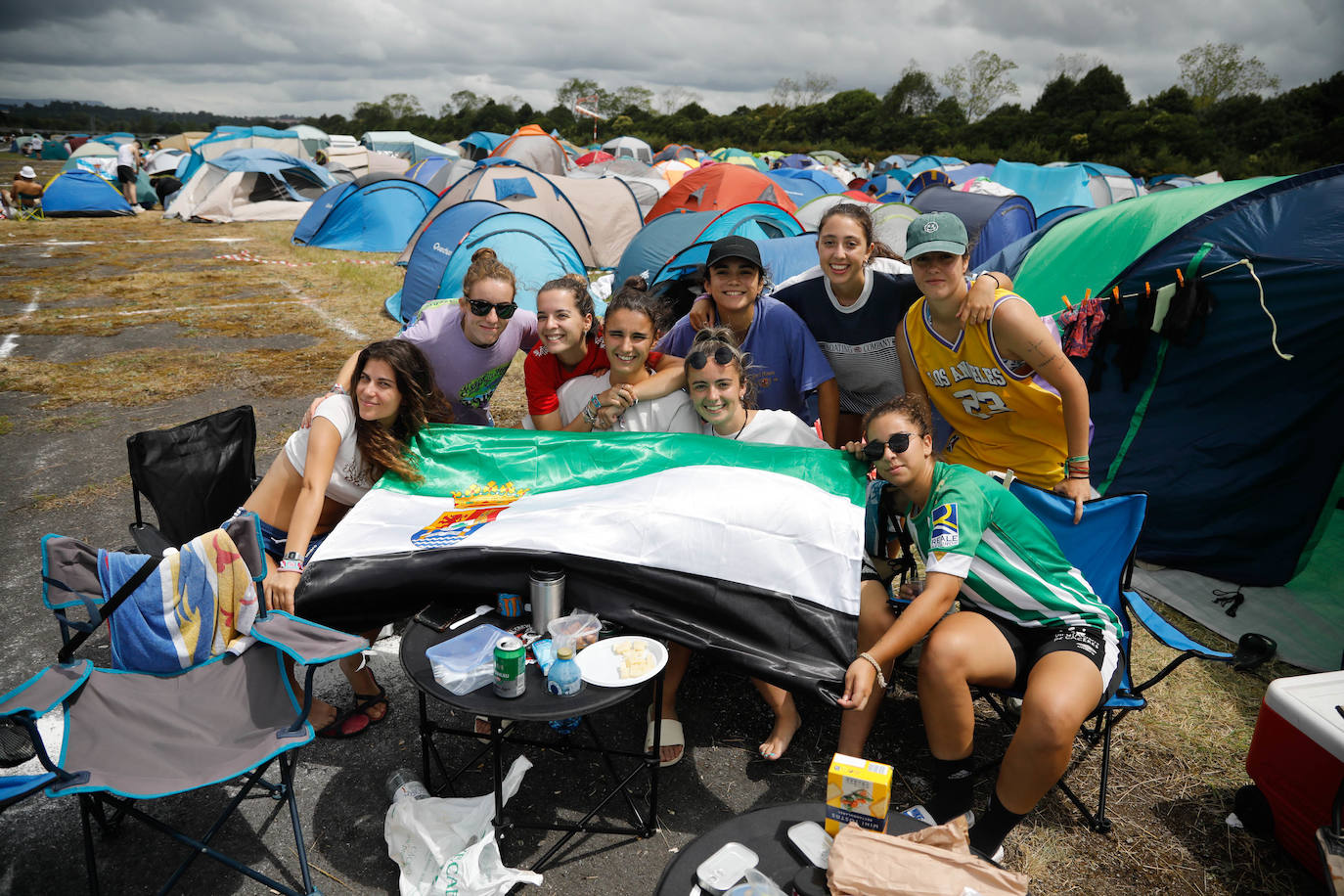 Así viven los &#039;campers&#039; el Boombastic, a la espera del inicio de los conciertos